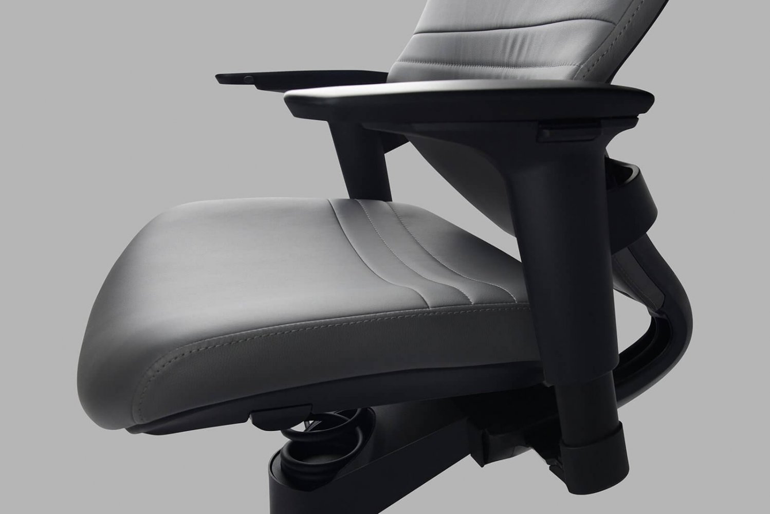 Adaptic Style kancelářská zdravotní židle